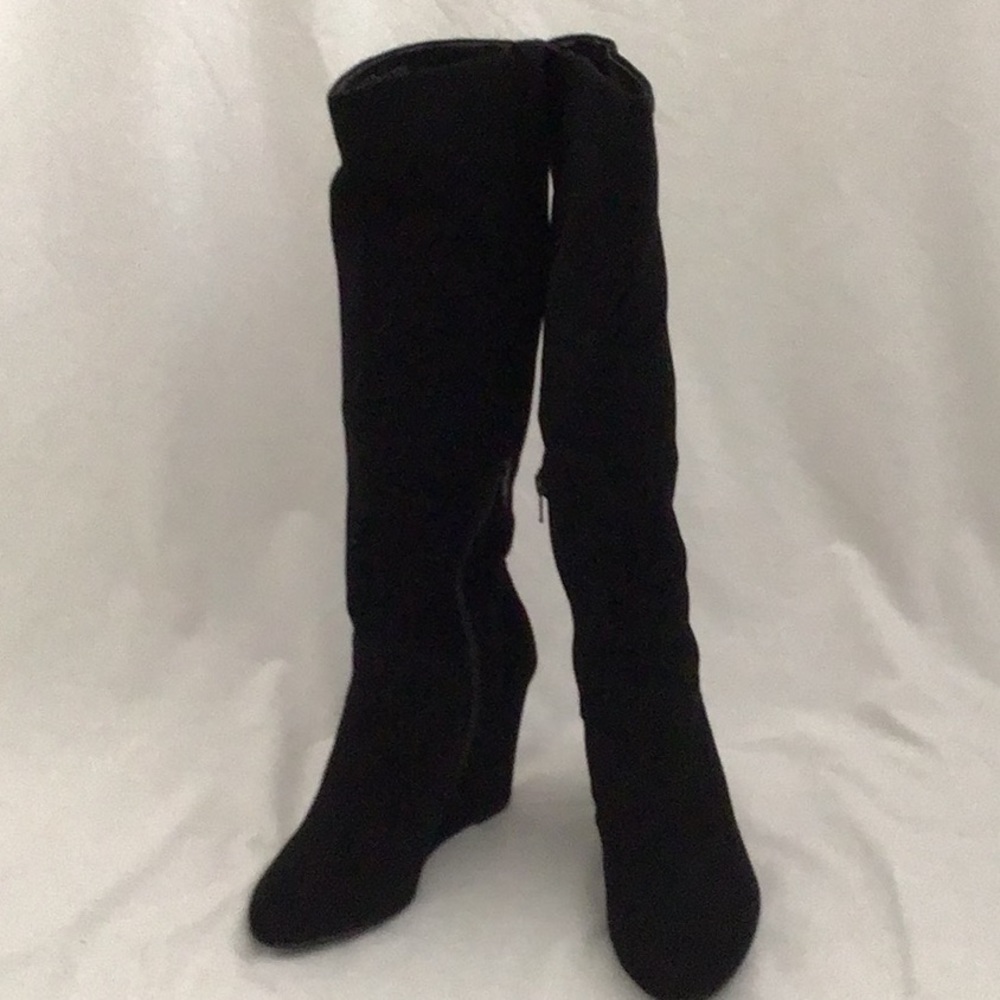 BCBG Handley suede boots